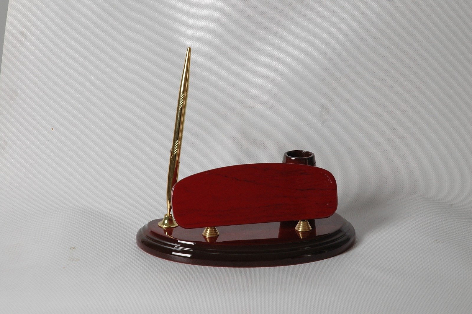 siteler ahşap masa isimliği